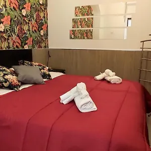 Appartamento Napuletanata, Napoli